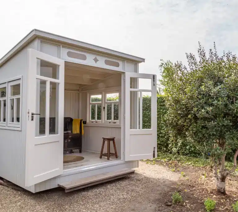 HEATED GARDEN SHED WHITE